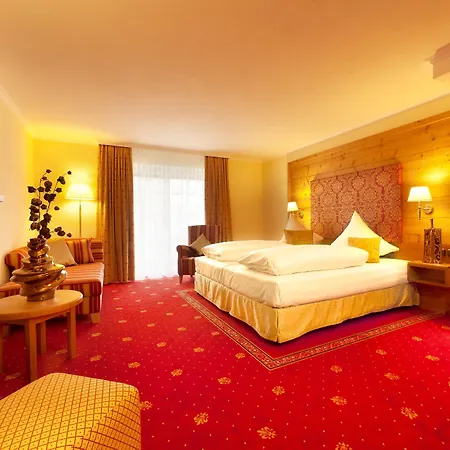 Schlosskrone Hotel 4*