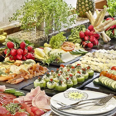 Schlosskrone Hotel 4*