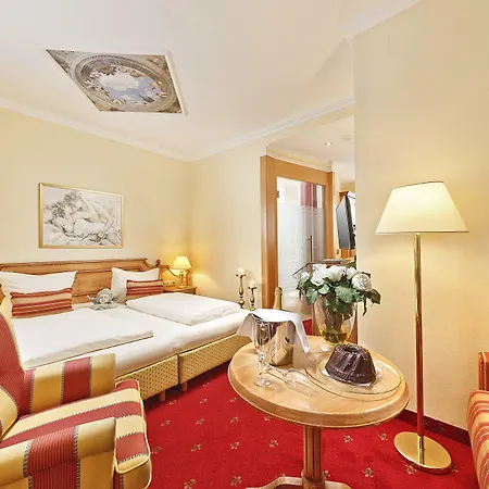شلوسكروون 4* Füssen