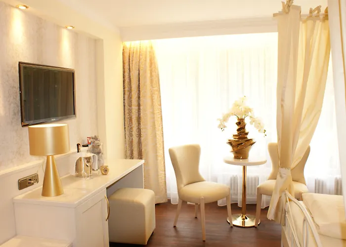 Otel Schlosskrone 4*